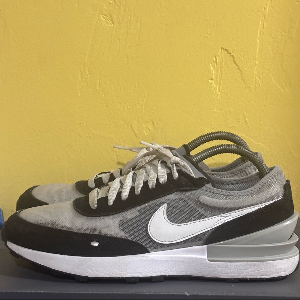 Nike Waffle One Shoes Youth Size 7Y Mesh Suede DC0481-010 Running Sneakers